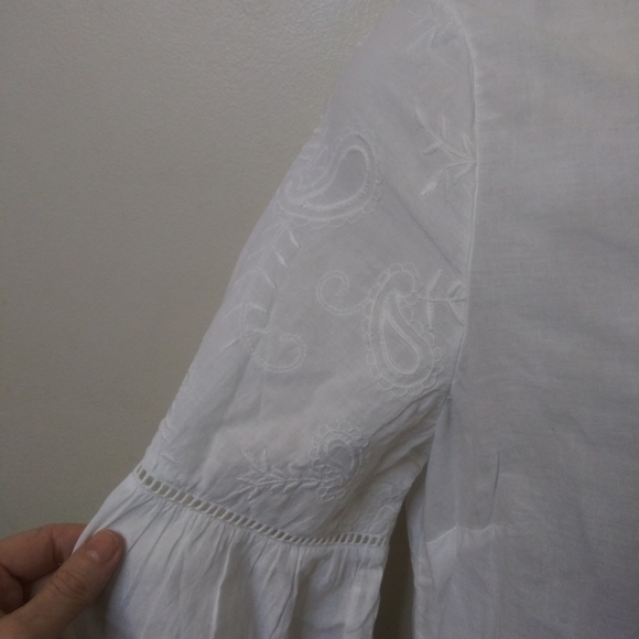 Chico's Boho White Embroidered Lace Cutout Pullover Blouse/Top - Picture 4 of 9